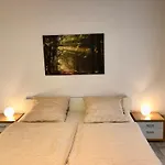 Erdgeschoss-appartement Mit Seeblick