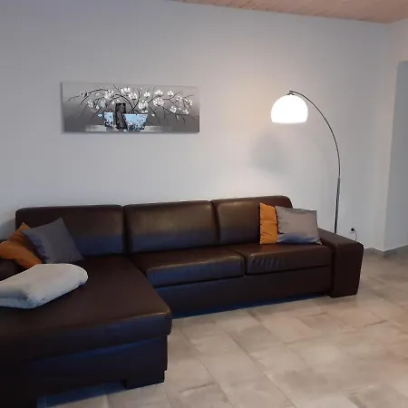 Erdgeschoss-appartement Mit Seeblick Ahrensbok