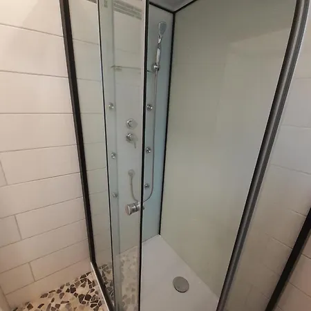 Erdgeschoss-appartement Mit Seeblick Lejlighed *